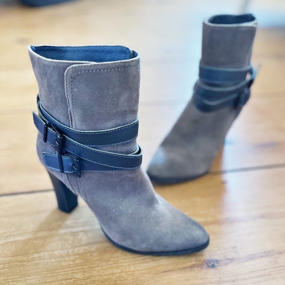 Nicole Faux Suede Heeled Ankle Boots Brown Tan Size 8 - Picture 11 of 11